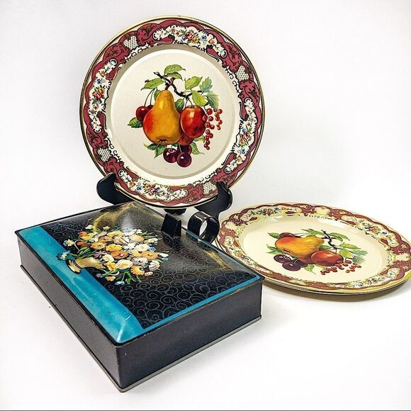 VTG Holland Tin Plates & Lidded Box Bundle - Picture 1 of 16